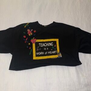 Cropped‎ Black T Shirt Teaching is a Work of Heart Teacher Graphic